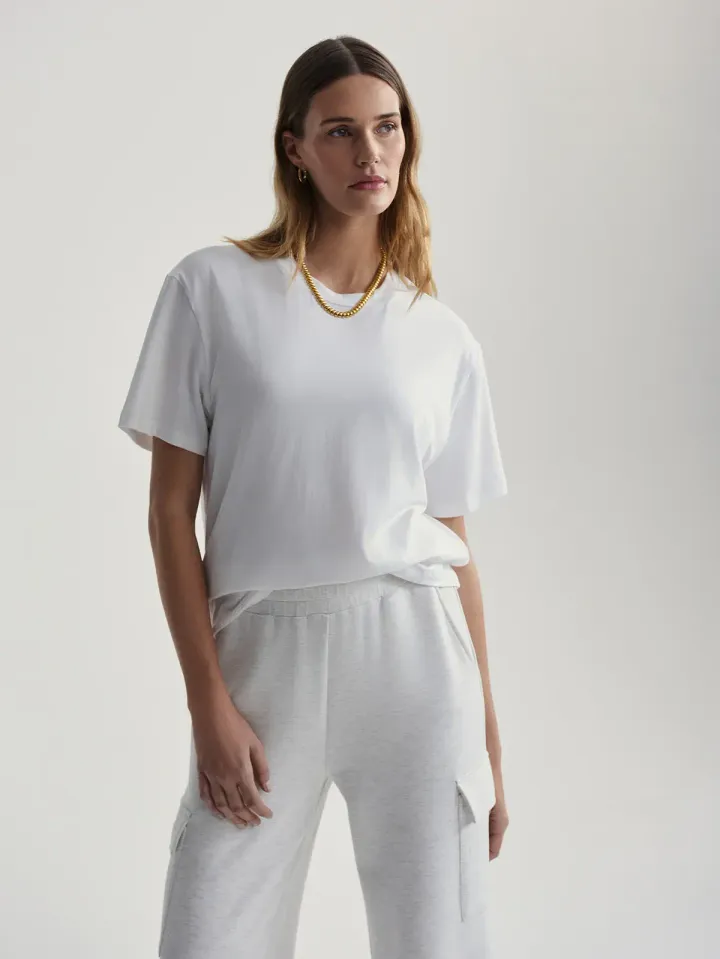 0a30dbb0136ca37a60f6c35d303ec91de2fdcfa7_VAR01921_LEIGHTON_BOYFRIEND_TEE_WHITE_038