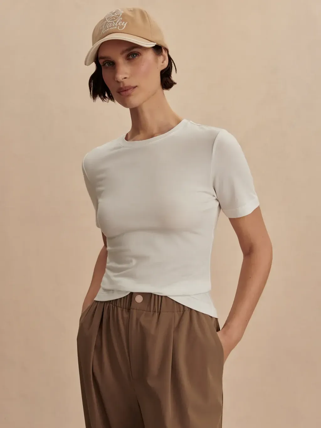 30d2521c5454af67080527bc90a6dcb4d785ac4a_VAR02420_REGINA_FITTED_TEE_WHITE_033