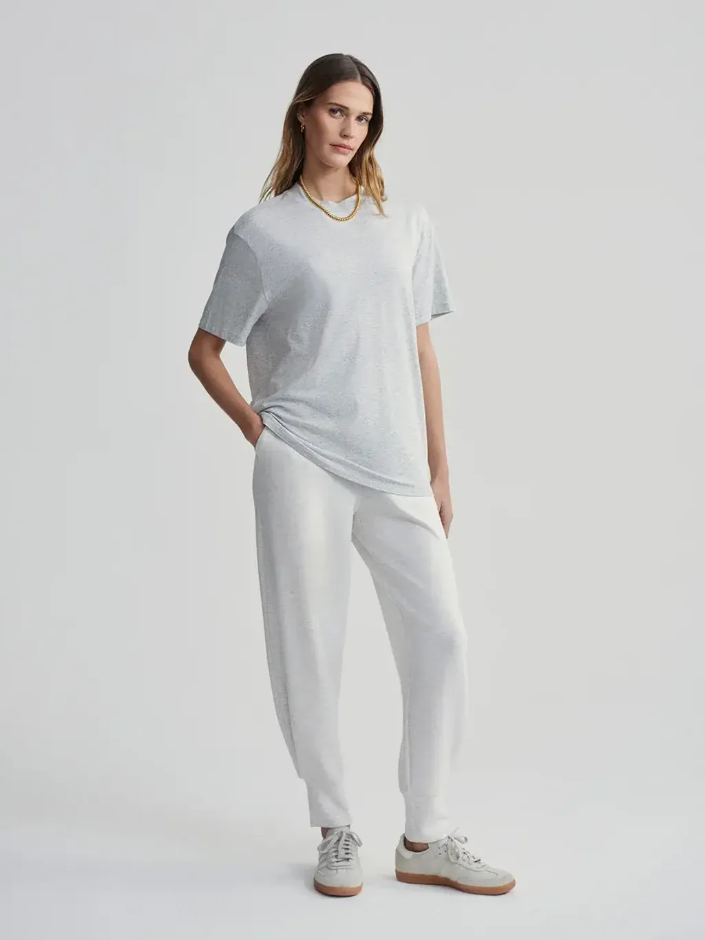 a75d819669b56f67cd0260e60016ed2ae0e63a56_VAR01921_LEIGHTON_BOYFRIEND_TEE_LIGHT_GREY_MARL_007