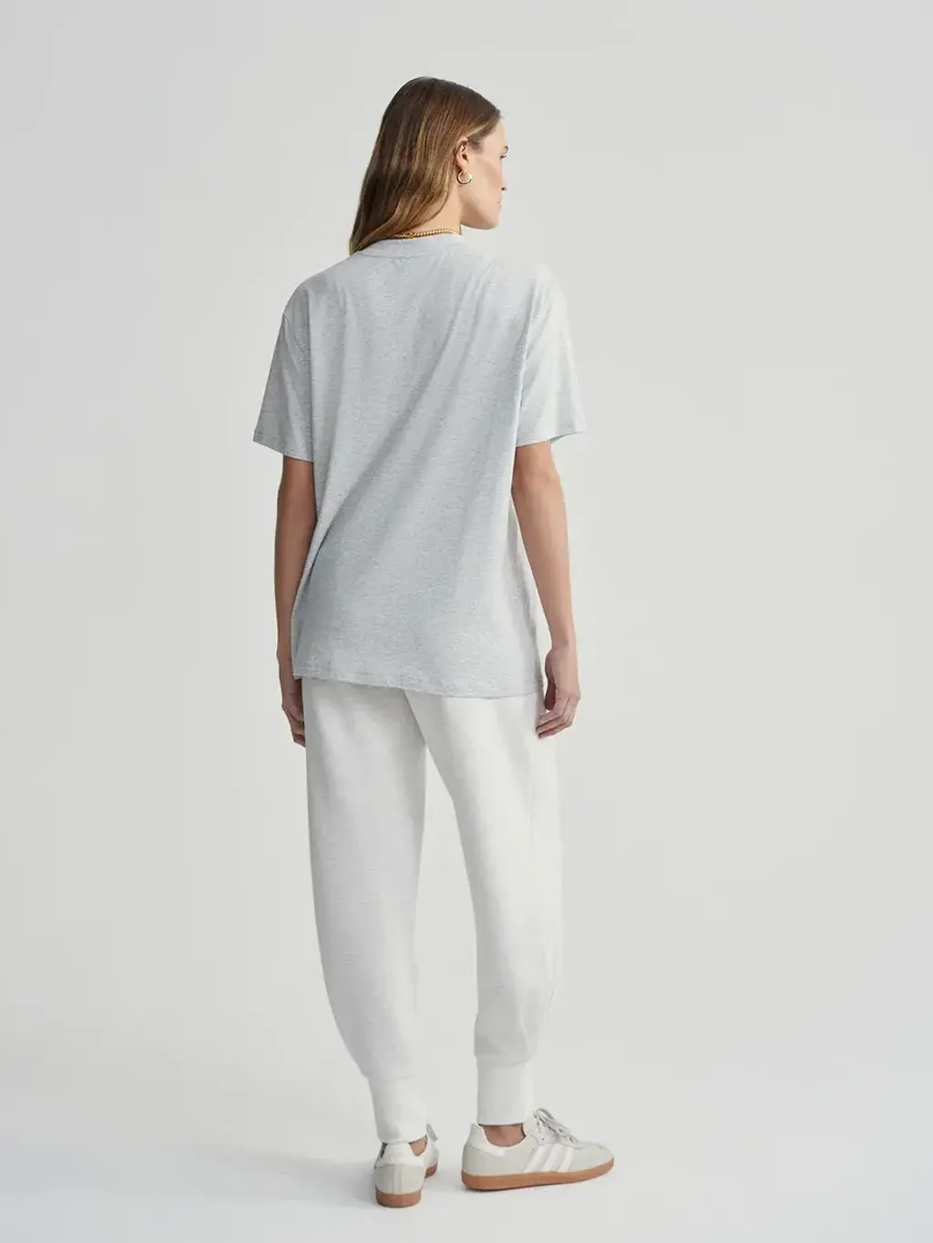 7a68991dd83e0fc8a6f0df2a366edf98807174b2_VAR01921_LEIGHTON_BOYFRIEND_TEE_LIGHT_GREY_MARL_054