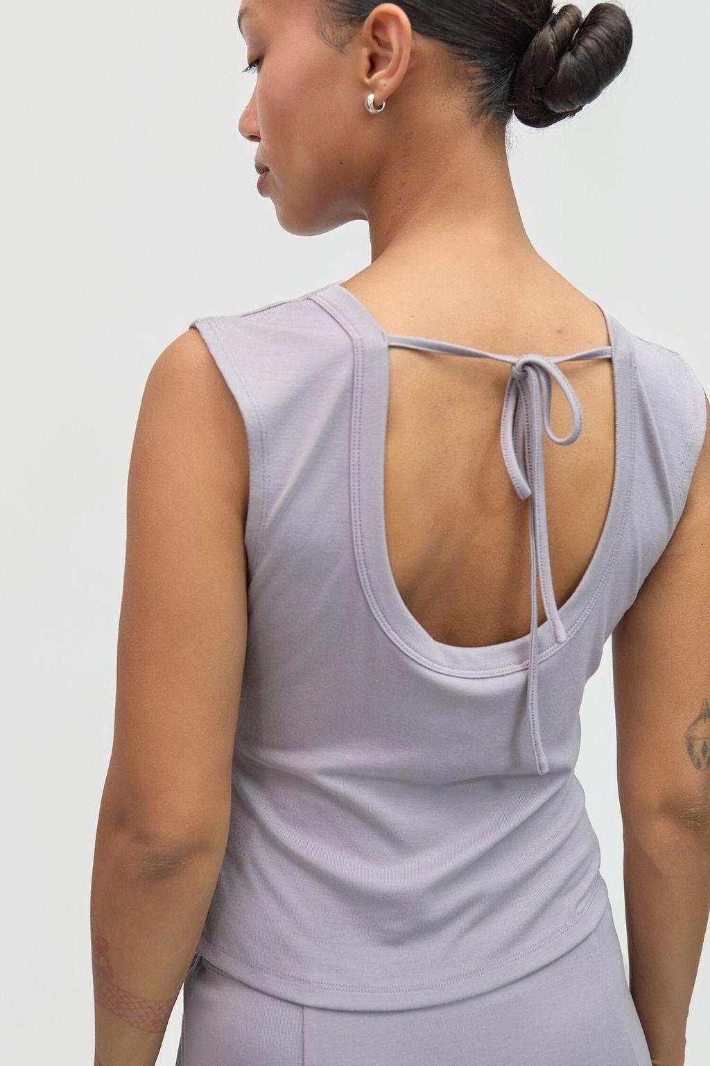 tmr0976_grey_6a_m_1500