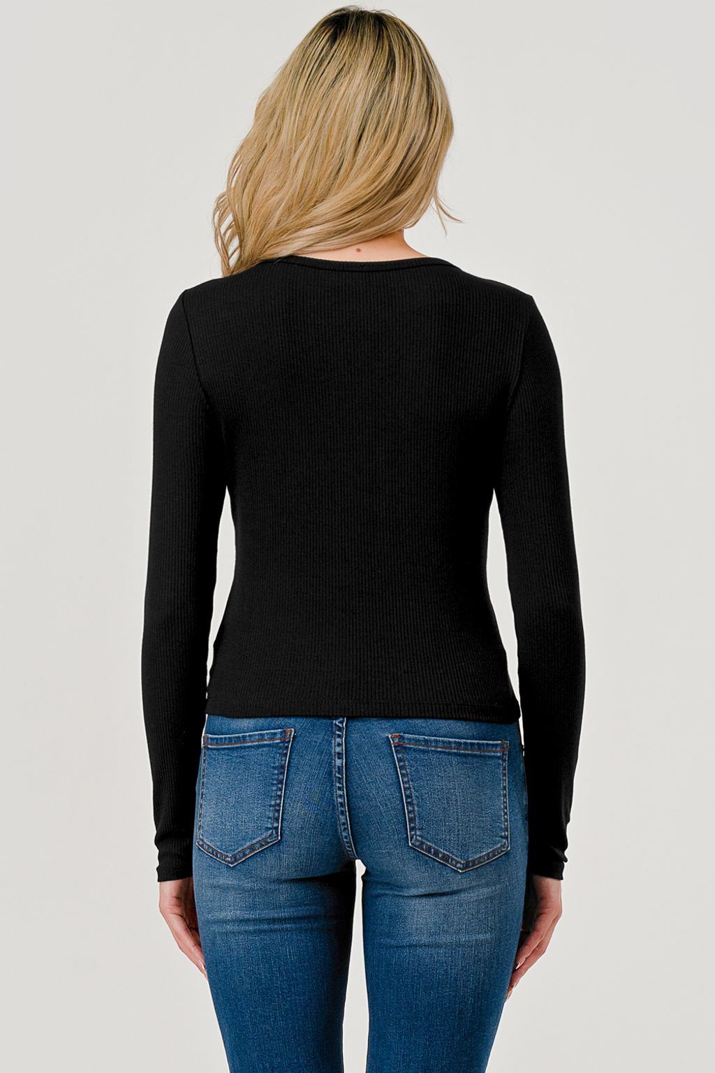 HA44799JS_Thu_Jul_24_11_14_21_PDT_2025_WXX-DSC00582-copy-HASHTTAG-07-22-2025-CROP