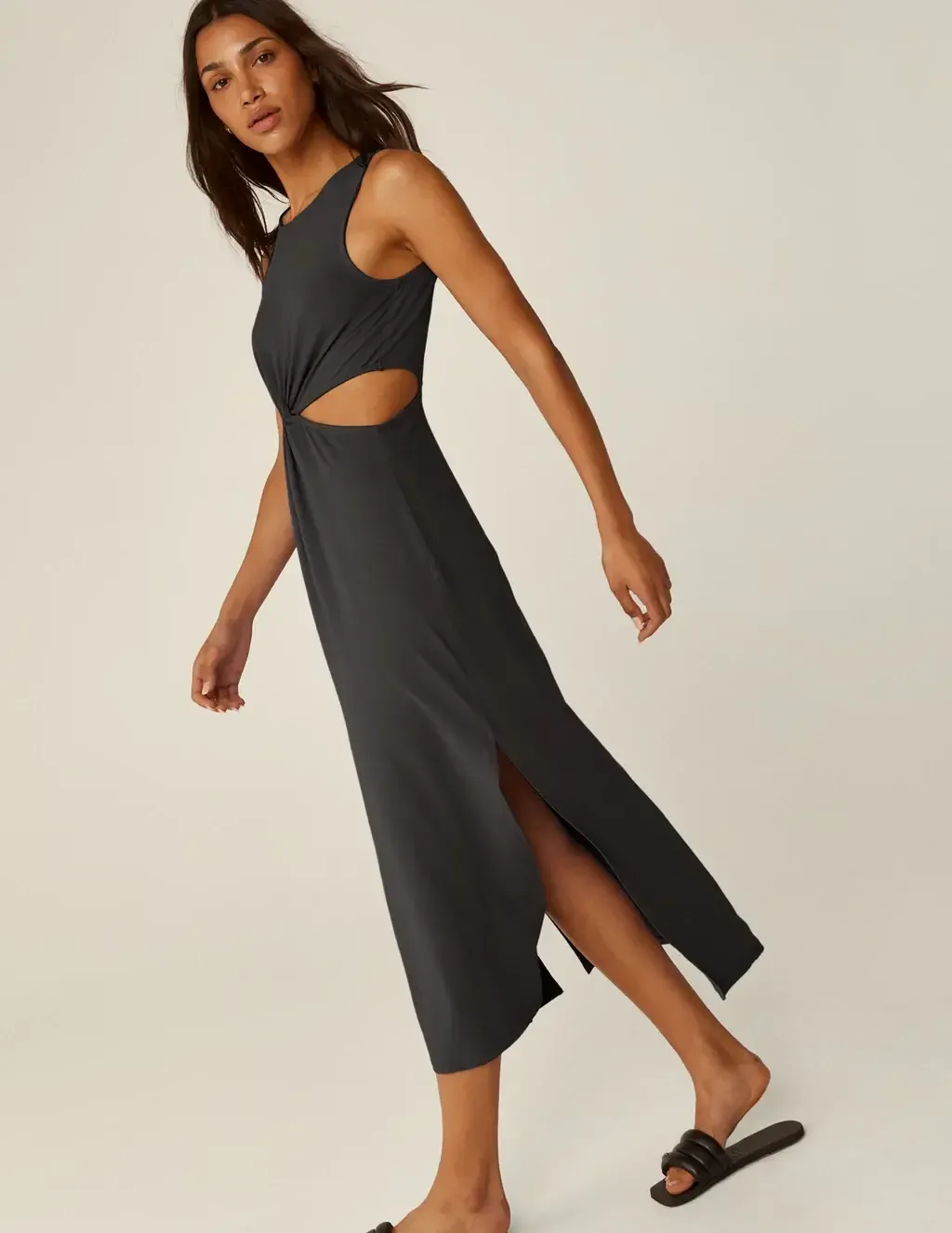 DW6237_black_4323_ed22e9cf-ccfa-4a6a-9c50-a9511857964b