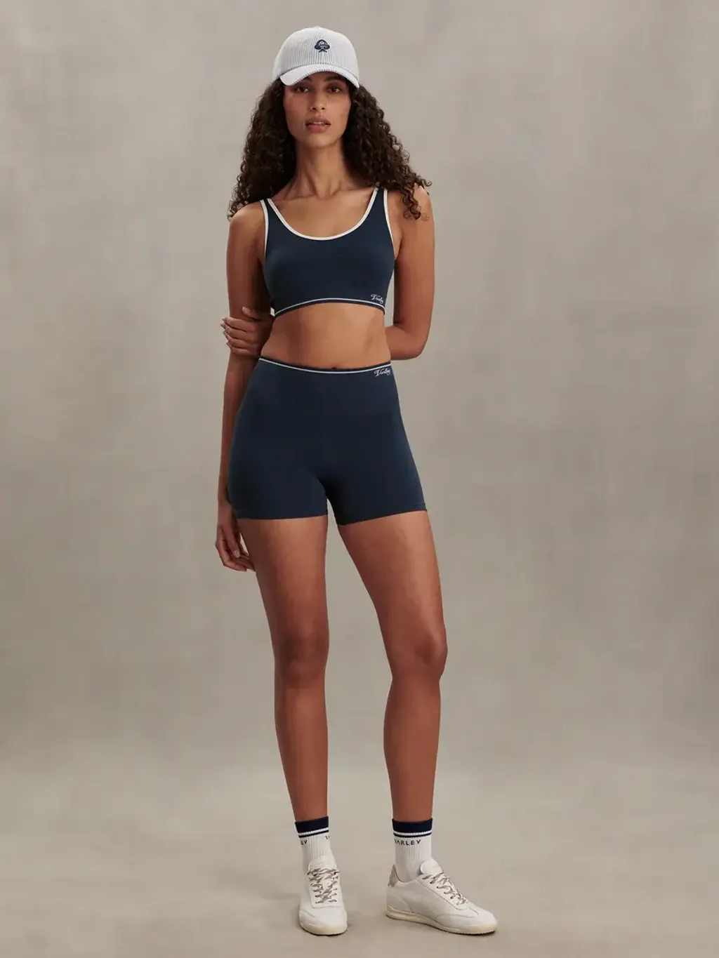 bcc5a0dba6666ff2813c836dd903bbf6f17b2e59_3_VAR03357_SAKURA_SEAMLESS_BRA_BLUE_NIGHTS_018