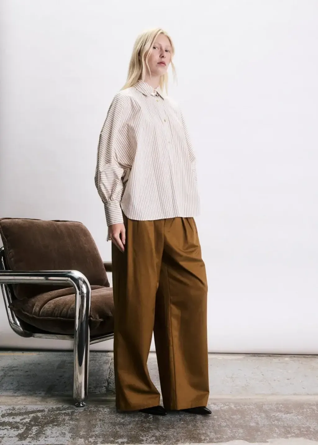 JJ26C372-CREME-2