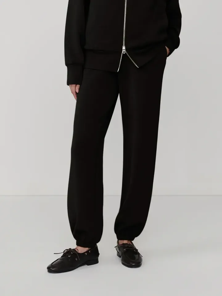 8c4c06e542ba2478b881d7f86f6b9ebbf5c311fb_VAR03444_THE_CLASSIC_CUFF_PANT_28.5_BLACK_043