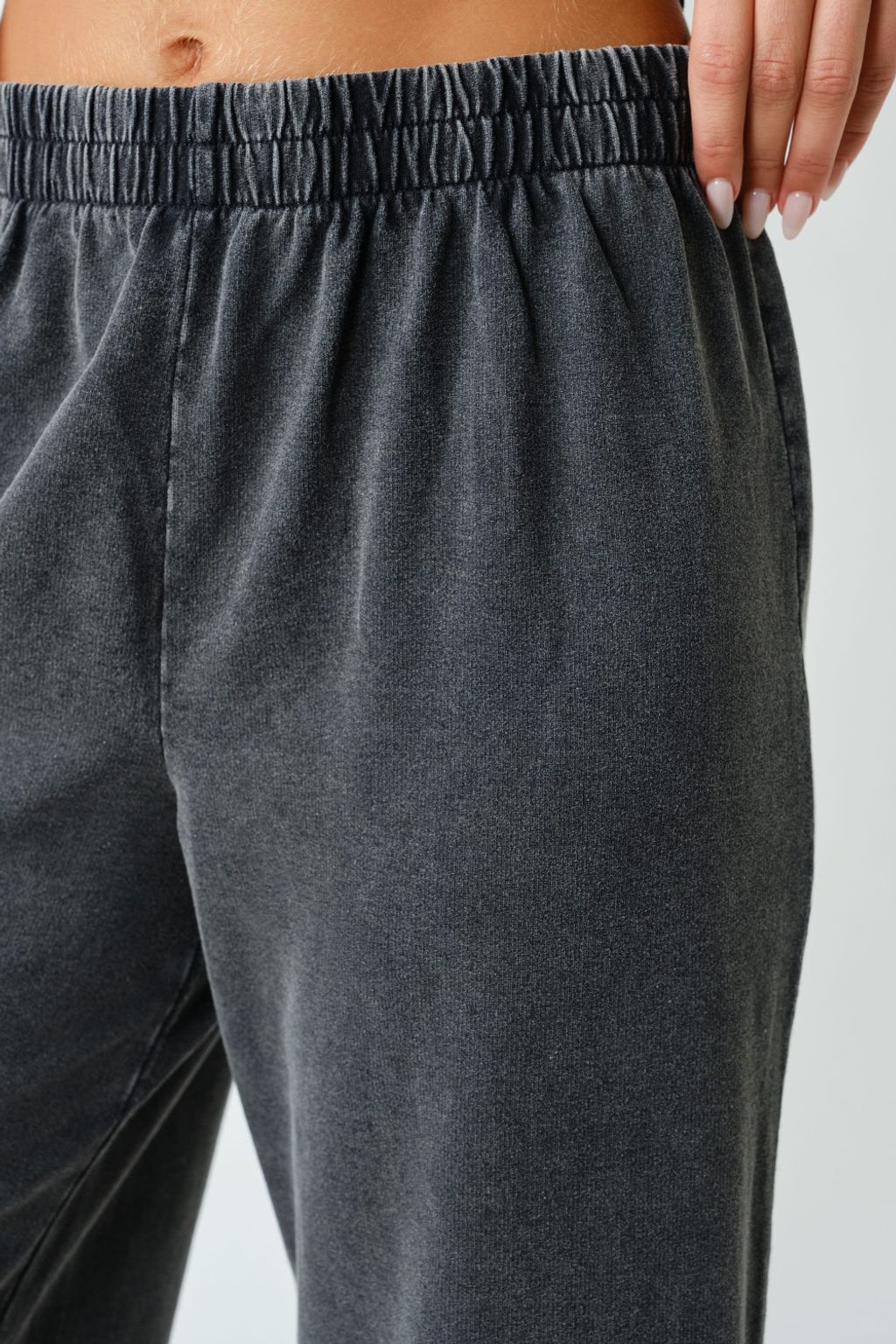 kp6069_black_4_