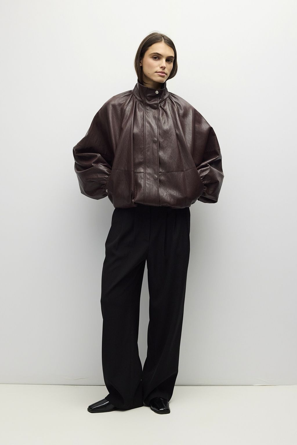 omr1162_burgundy_1a_m
