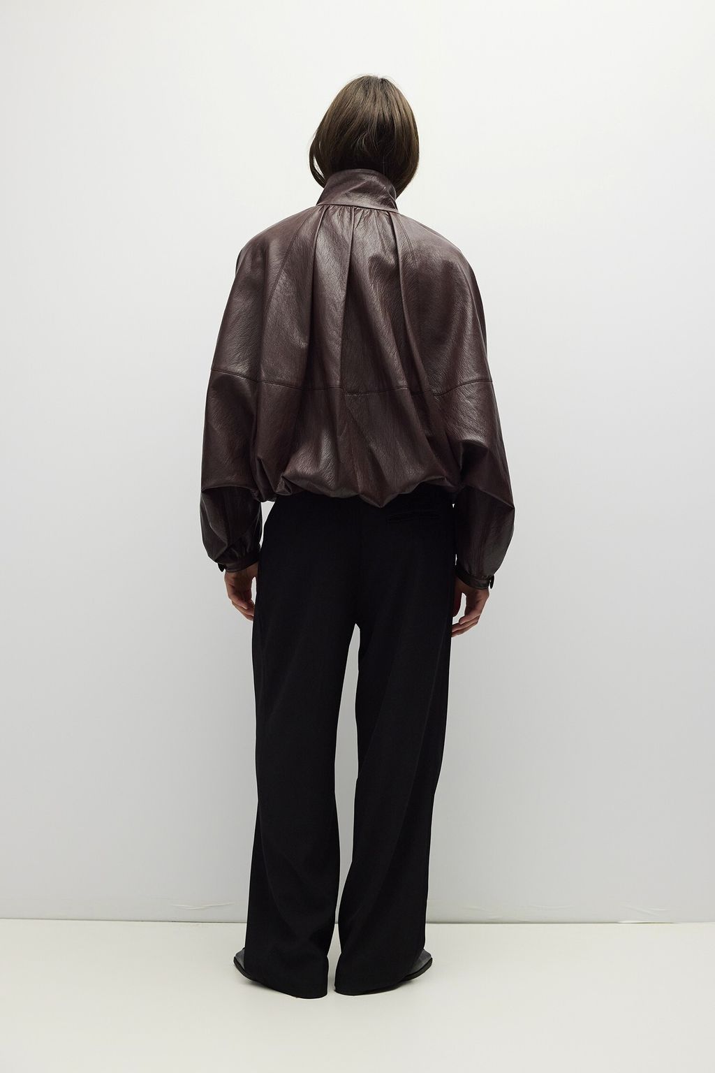 omr1162_burgundy_3a_m