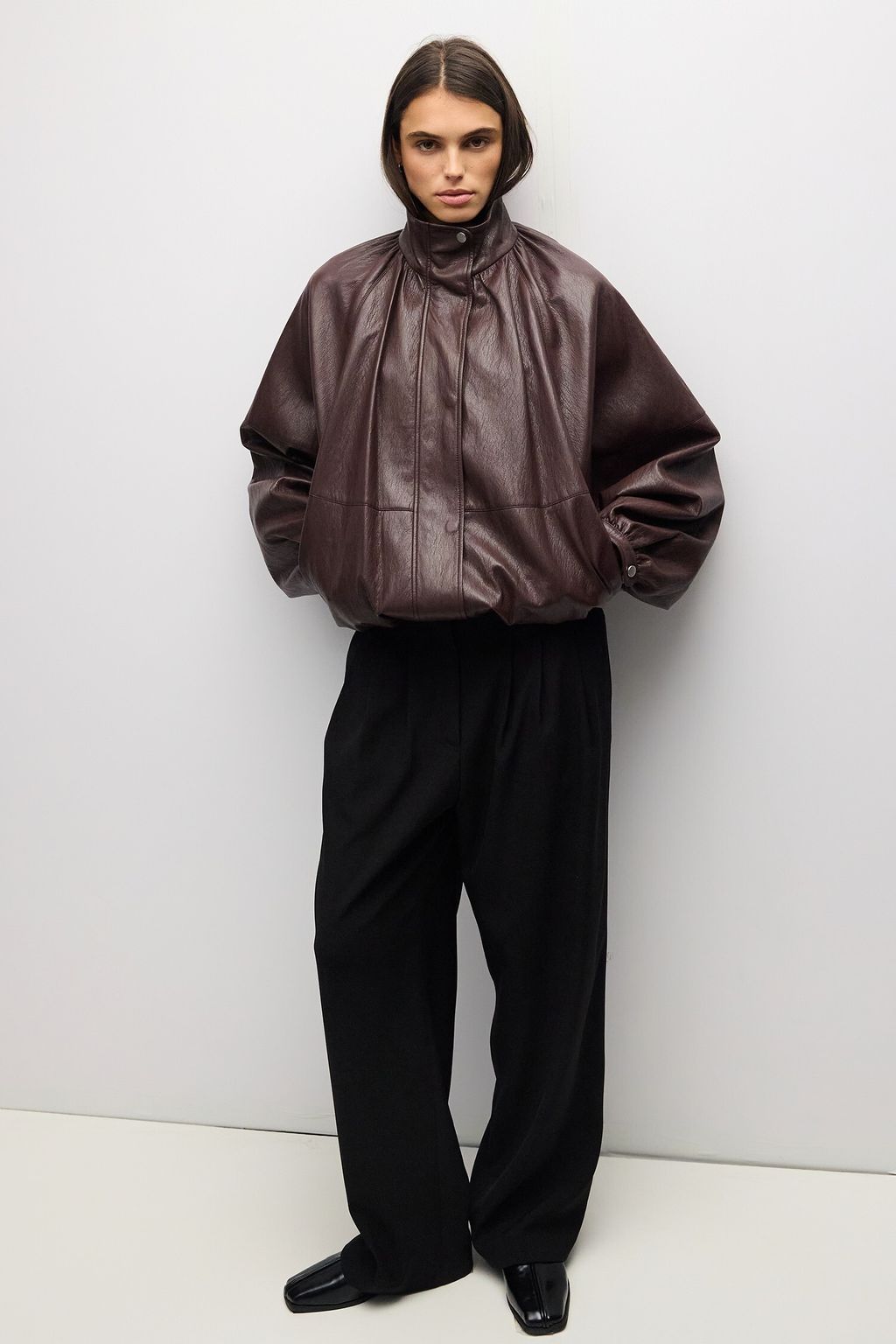 omr1162_burgundy_4a_m