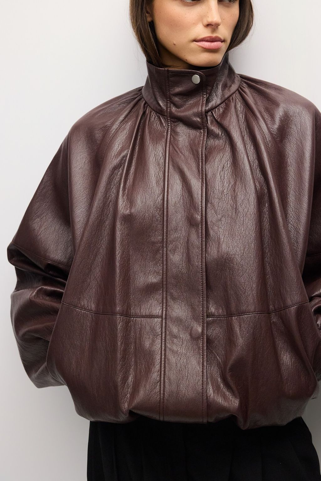 omr1162_burgundy_5a_m