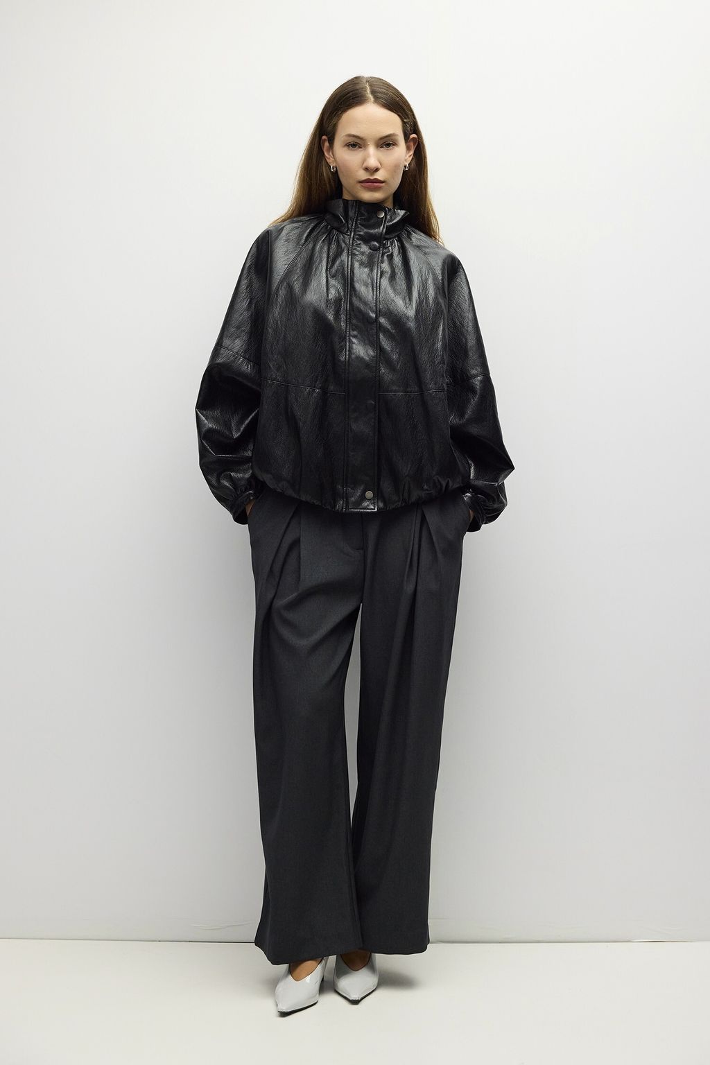 omr1162_black_1a_m
