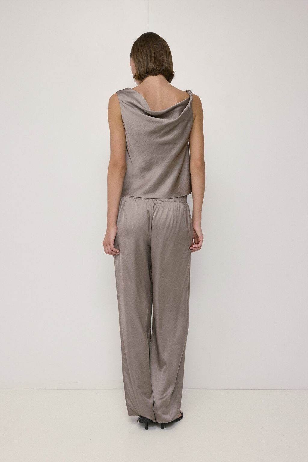 tmr1360_taupe_3a_m