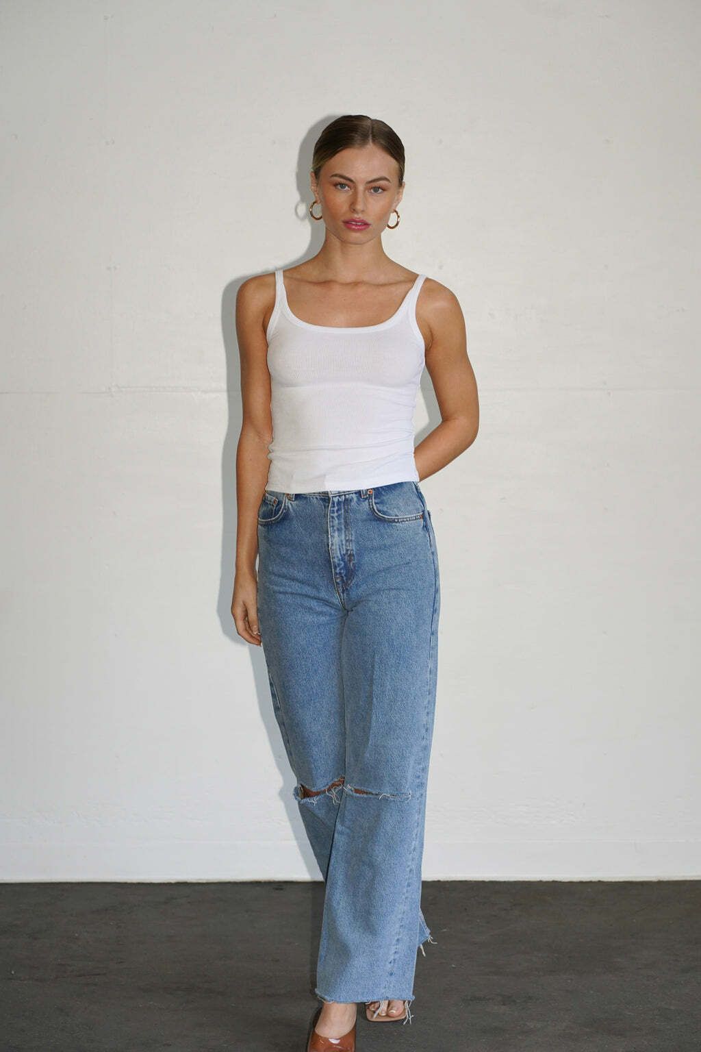 LNA-Timeless-Tank-in-white_1024x