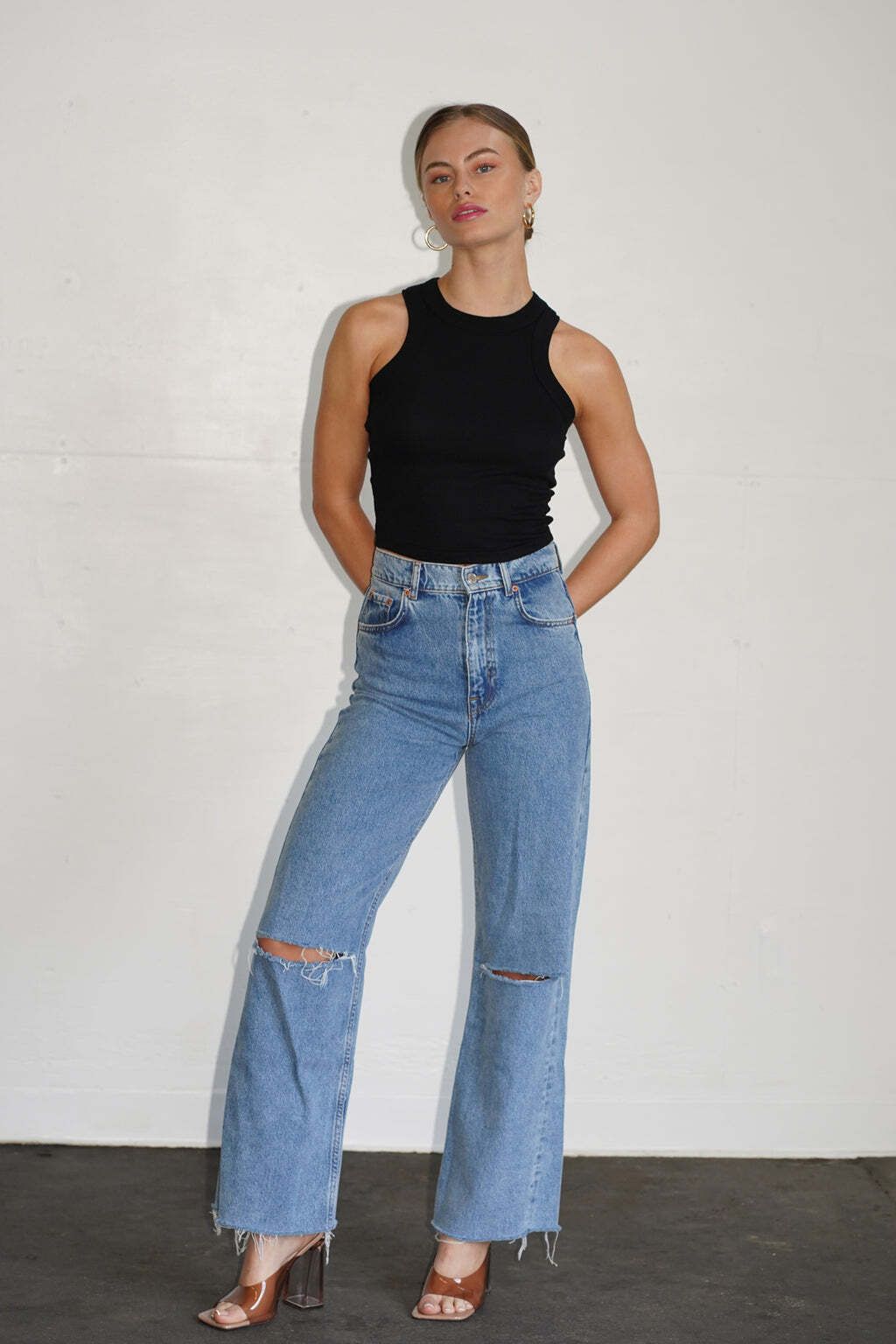 LNA-Detra-Tank-in-black_1024x