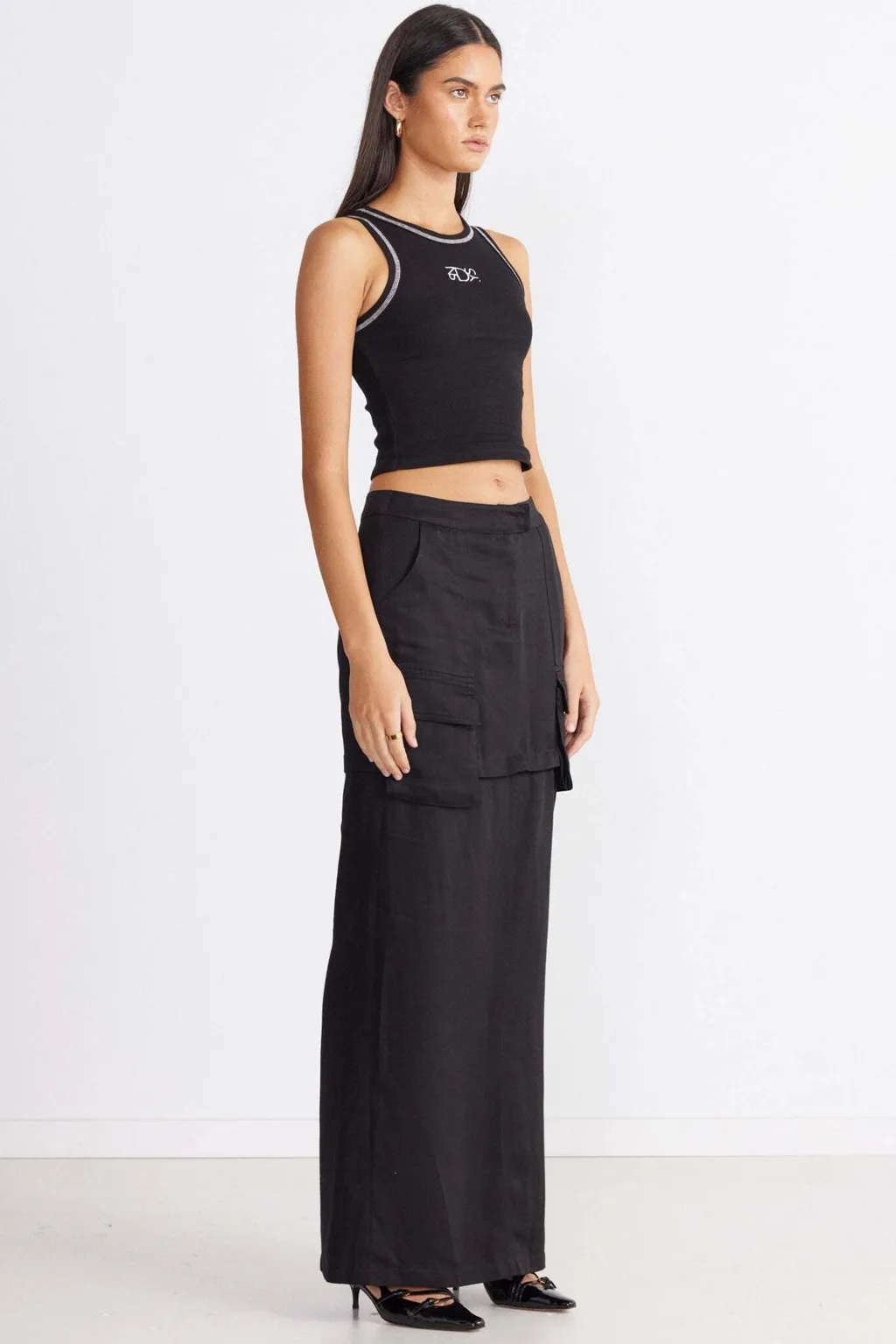 VICTORIA-DETACHABLE-SKIRT-BLACK-2jpg_9e760555-9497-4b74-bfe6-7d9cfbc8c610