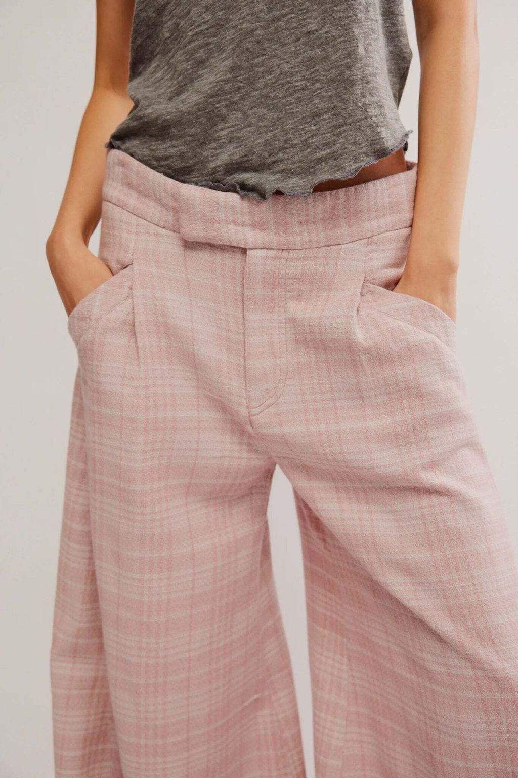 tegan-barrel-trousers-pale-mauve-374432_2048x.webp