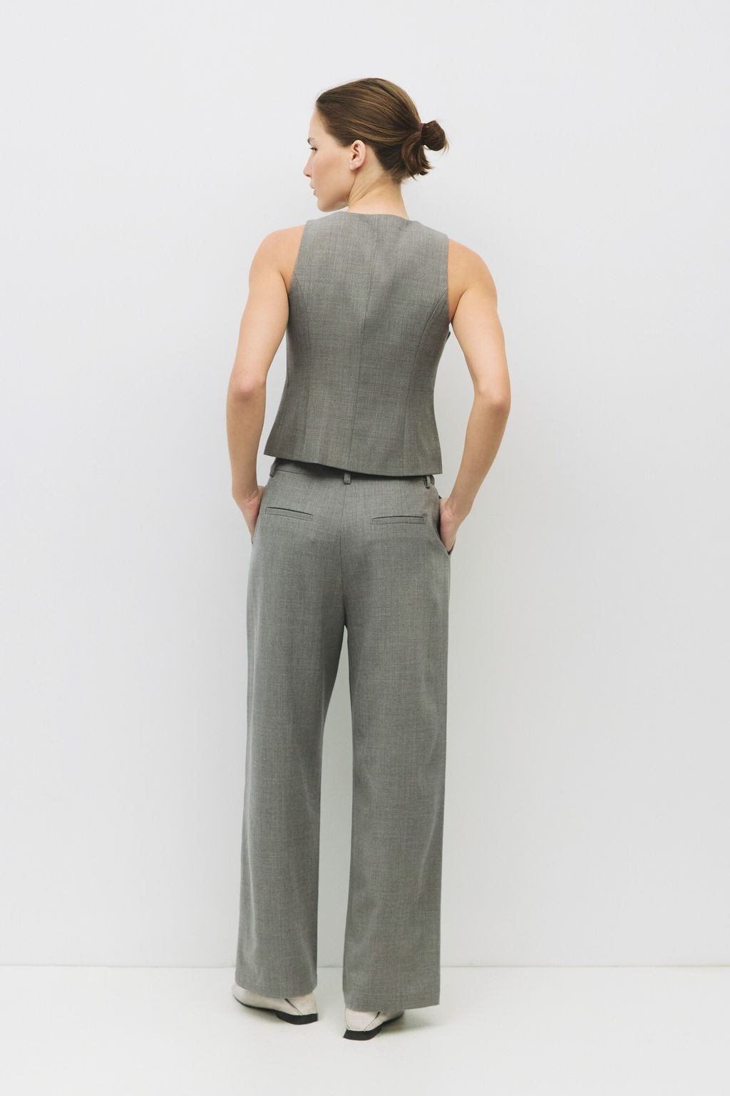 pmr0091_charcoal_2_m_1500