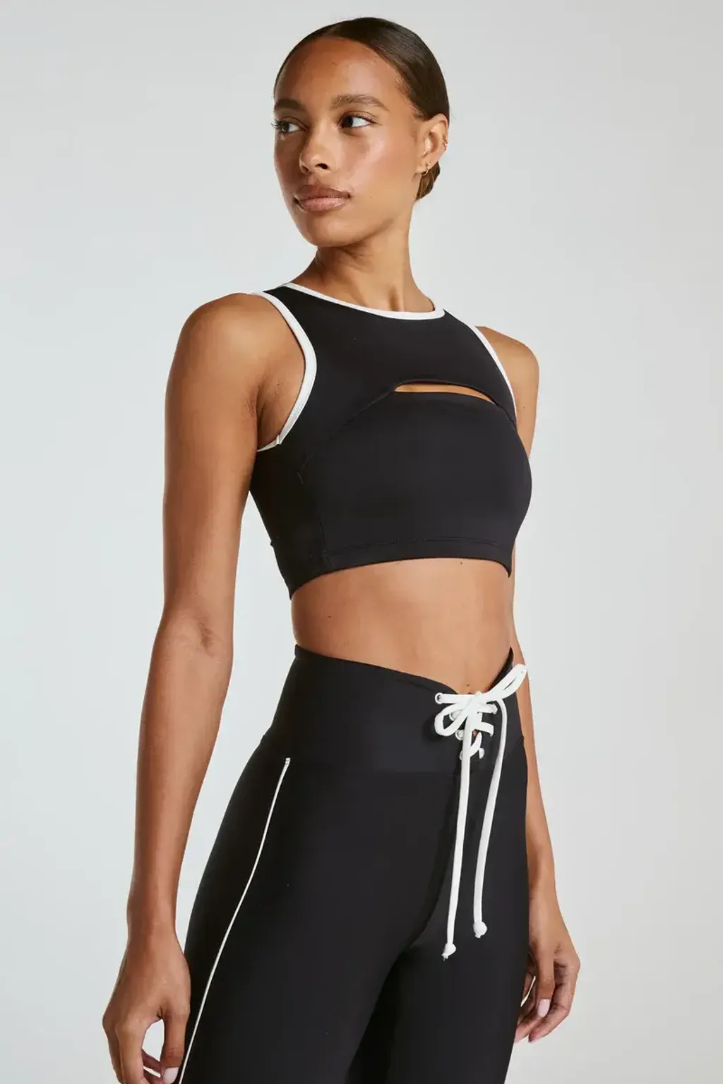 TN4385_YOS_SU25_LINESHEET_0187_800x