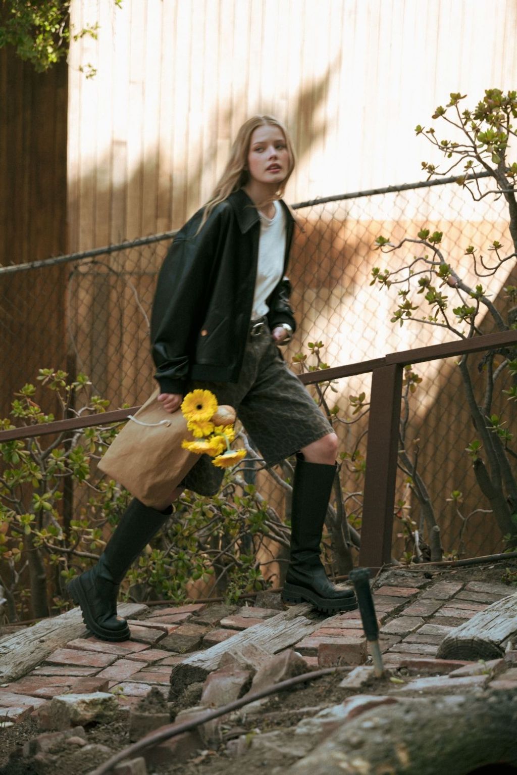 1a3e3a73ff354c66b0ba46ce0b39bac9_1