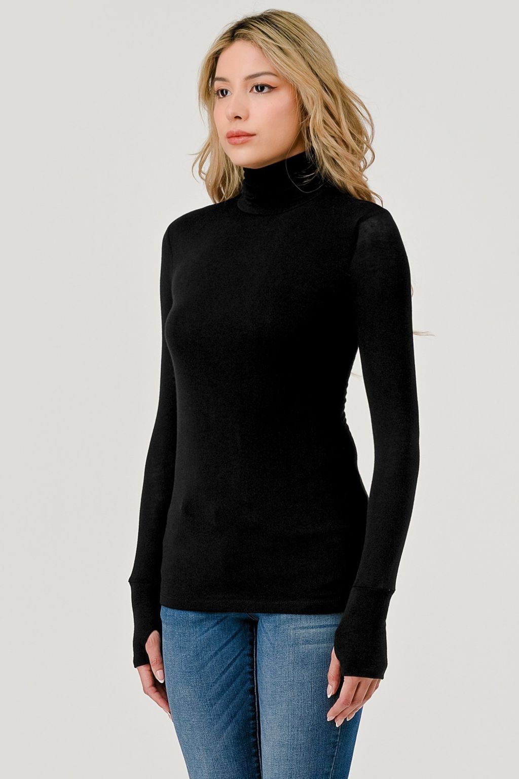 imgi_12_HA49521_Thu_Jul_24_11_02_14_PDT_2025_WXX-DSC00515-copy-HASHTTAG-07-22-2025-CROP