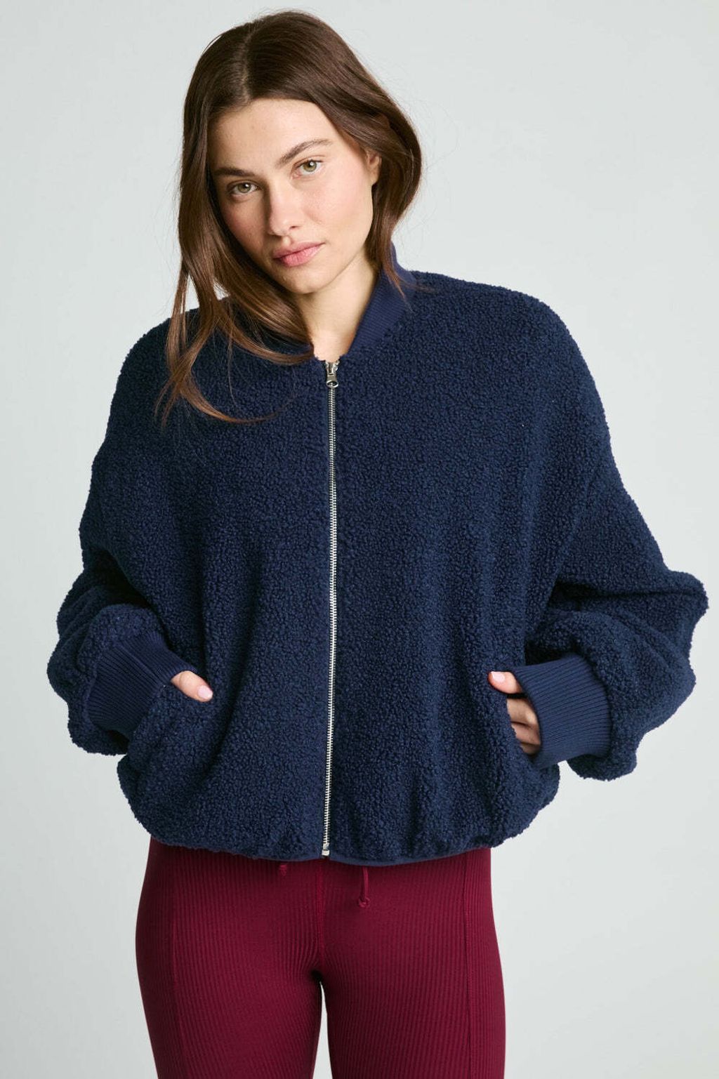 TN4504_NV_011725_YOS_FW25_SPSU25_1919_ed56f2a3-b6a3-4cc9-ab10-c7b0d71220af