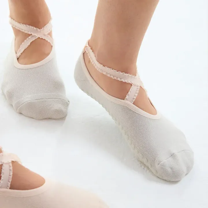 GREYBALLET.jpg