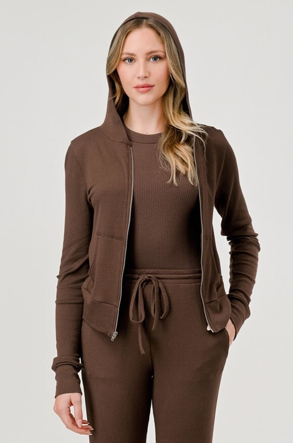 HA48678_Fri_Dec_22_14_29_24_PST_2023_WXX-DSC01786-copy-HASHTTAG-12-19-23 cropped