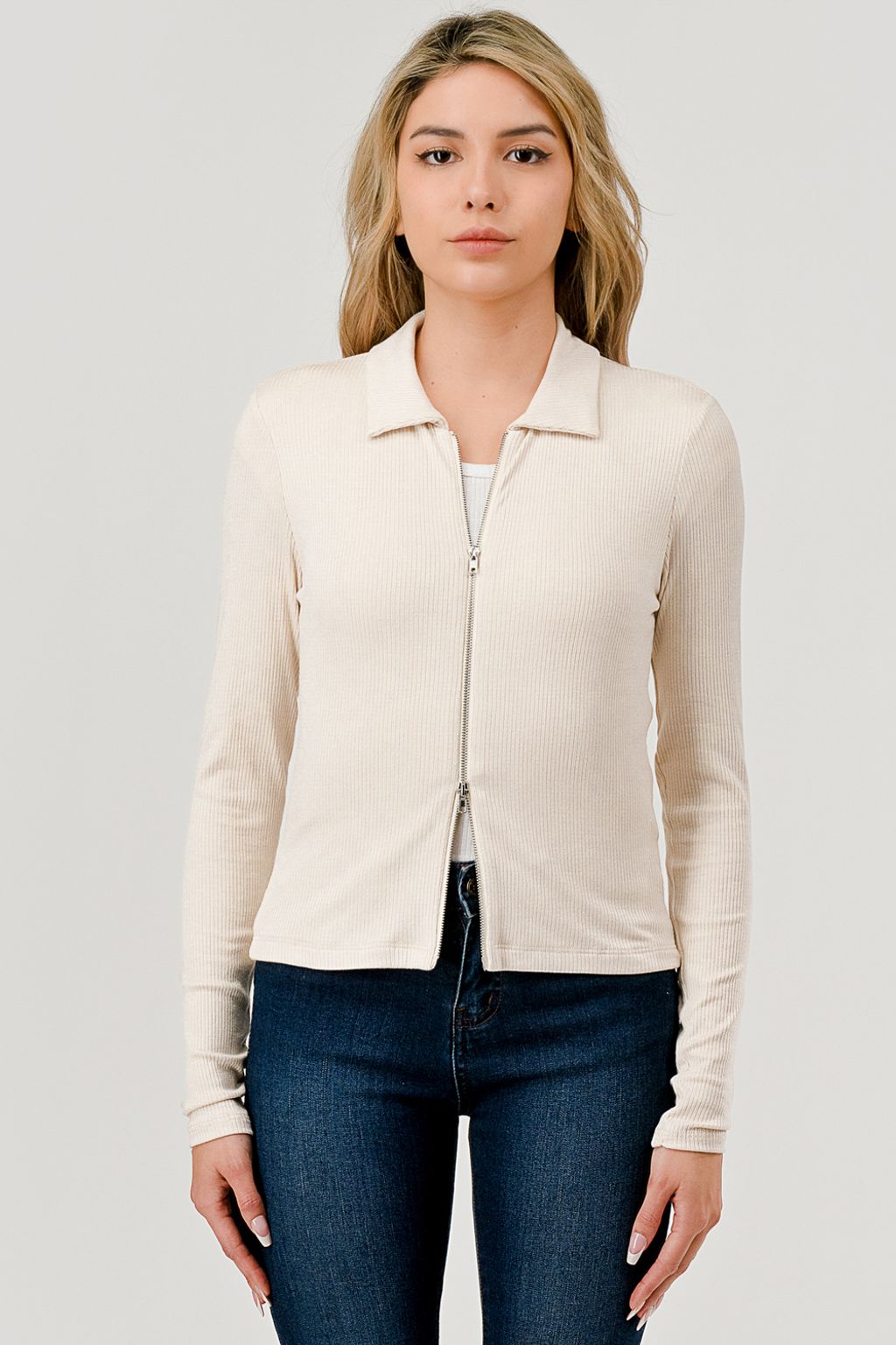 HA49266_Fri_Nov_01_13_37_28_PDT_2024_WXX-DSC00785-COPY-HASHTTAG-10-29-2024---TIFFANY-CROP