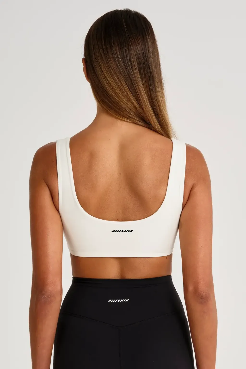 A4C188_CLK_CloudCore_RuchedFrontSportsBra_BackCropped_LOGO
