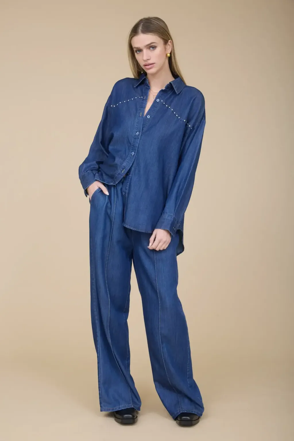 TWS1155-B_DENIM_4_c81e633c-745e-4022-ad65-c00473e12b38_1800x1800