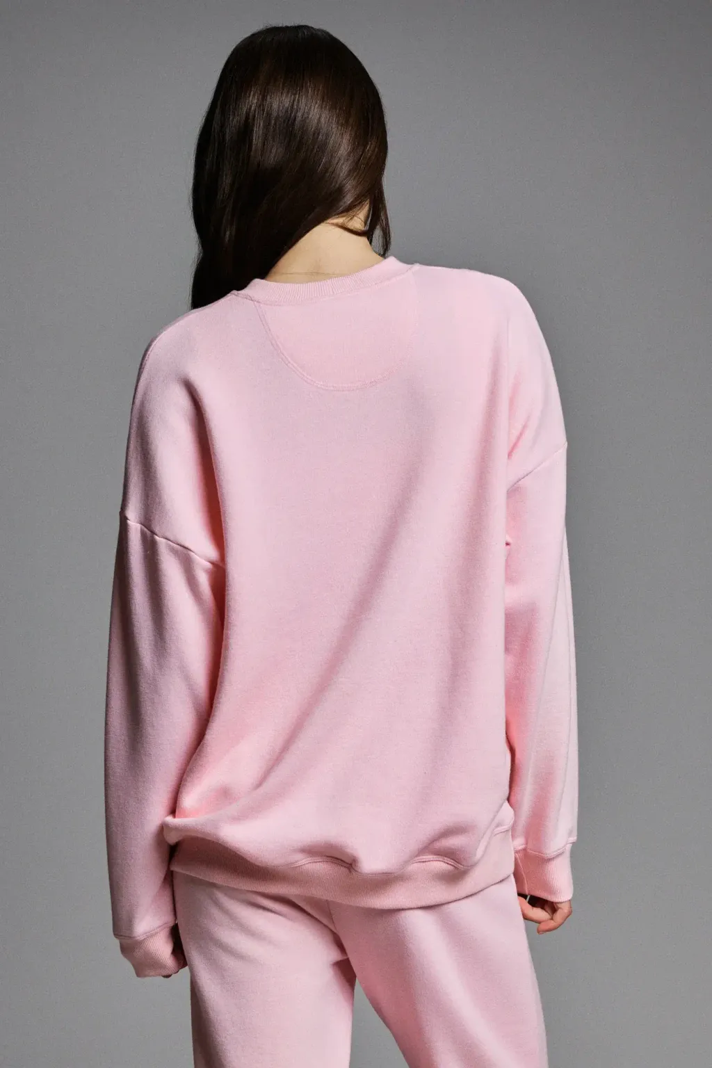 TN4218-ST_01092025-YOS-YARA-PREFALL26-SPRING262503