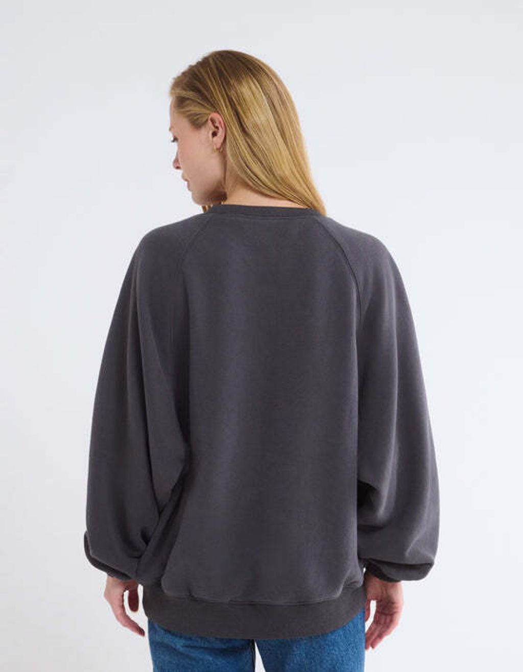 Elite_Sweatshirt_Washed_Black_038