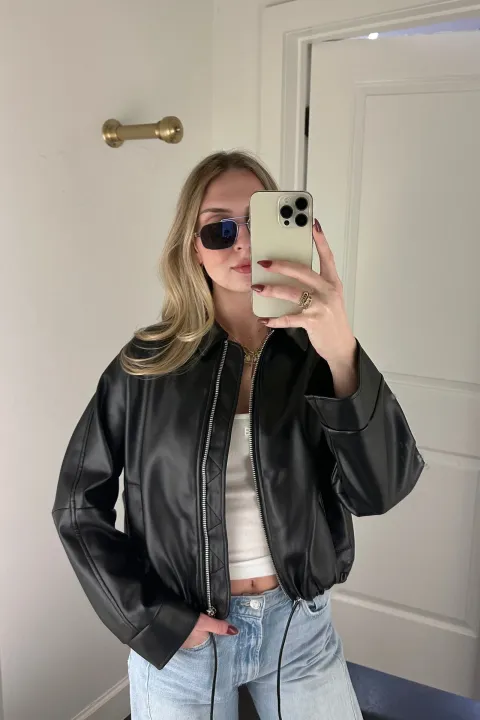 20A45294-672E-4E3B-B368-3B748B6D58B9_2400x