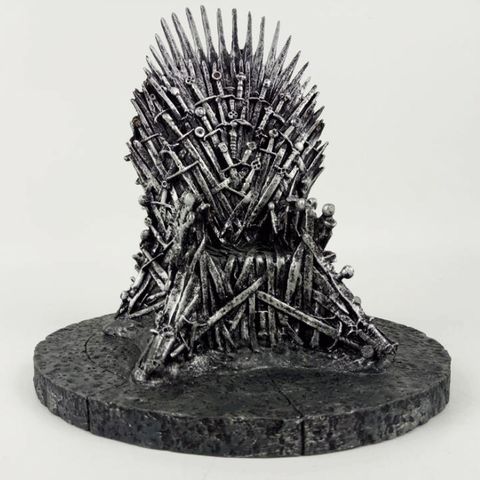 throne3.jpg