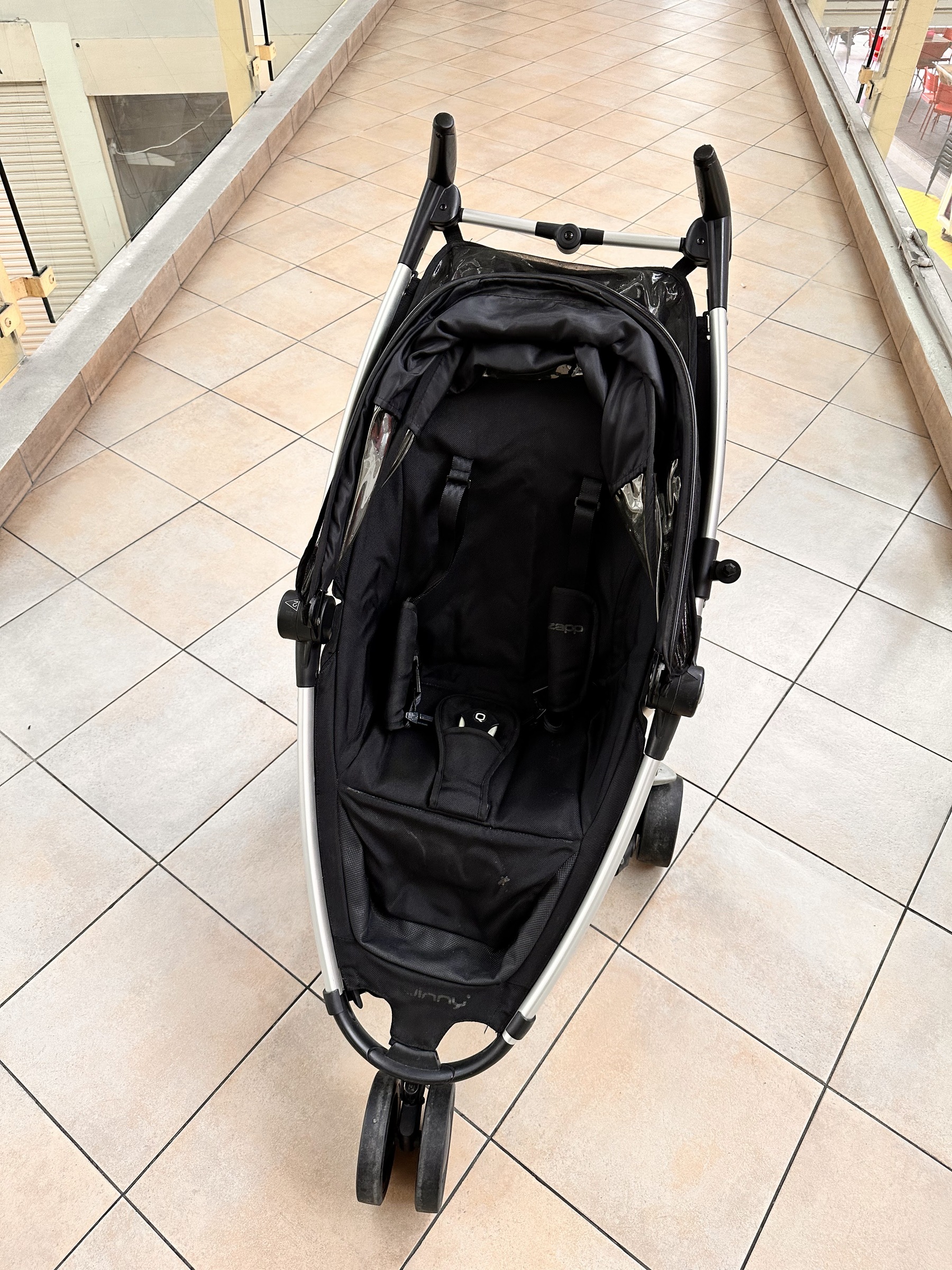 Lightly Used】Quinny Zapp Xtra 2.0 - Dual-Facing Stroller FREE Carrying Bag  – Mikali - your one stop baby stuff solutions