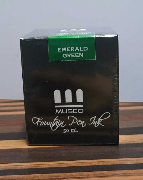 museo emerald green
