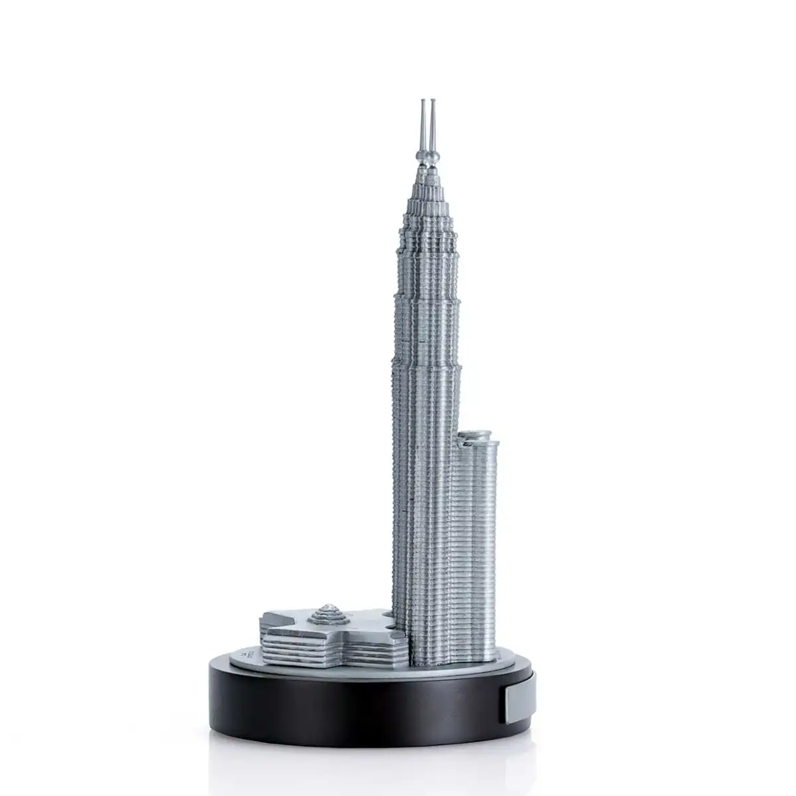 twin-towers-figurine-5