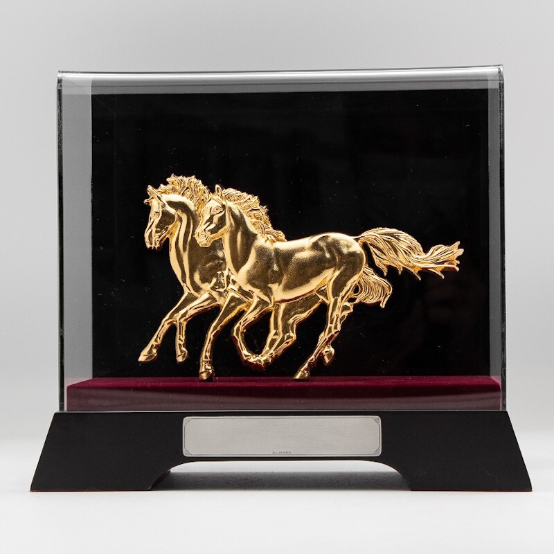 983G-Horses-Gold-L