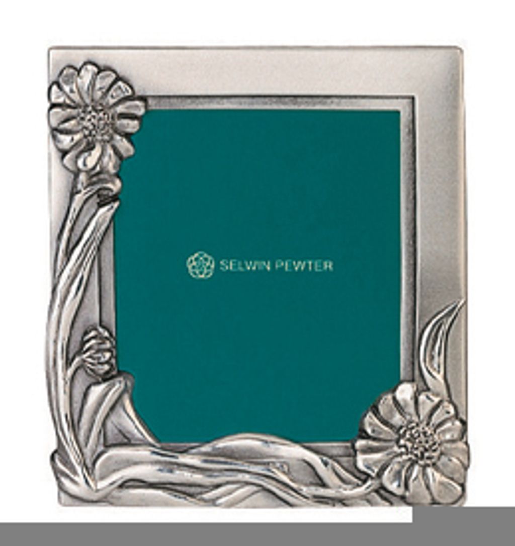 msp33529-pewter-photoframe-calendula-2r-mypewter-1305-31-MyPewter@12100
