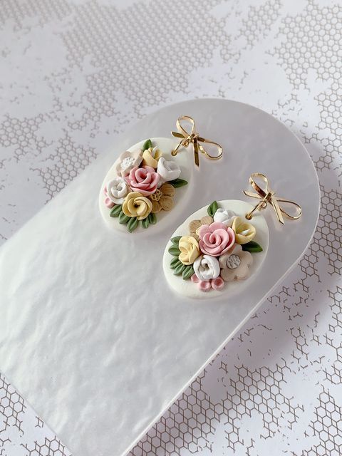 Summer Bouquet Earrings Pale Pink 1.jpg