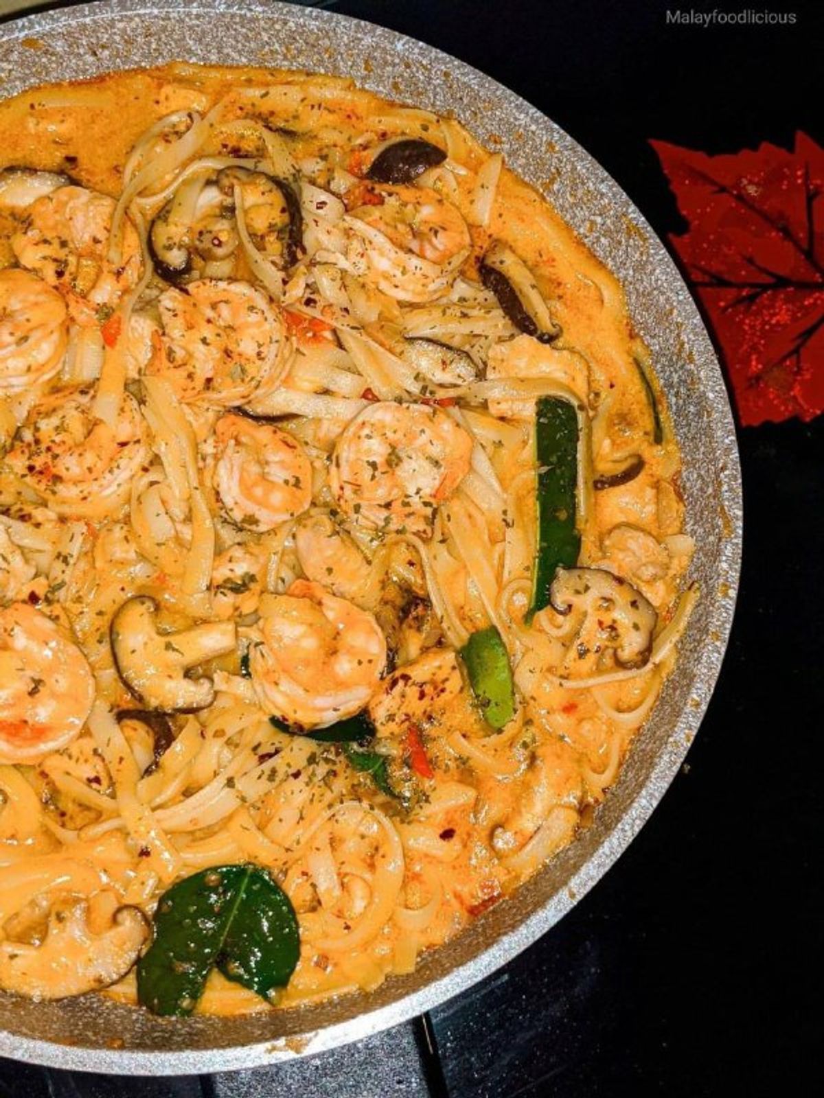 Tomyam Alfredo Fettuccine