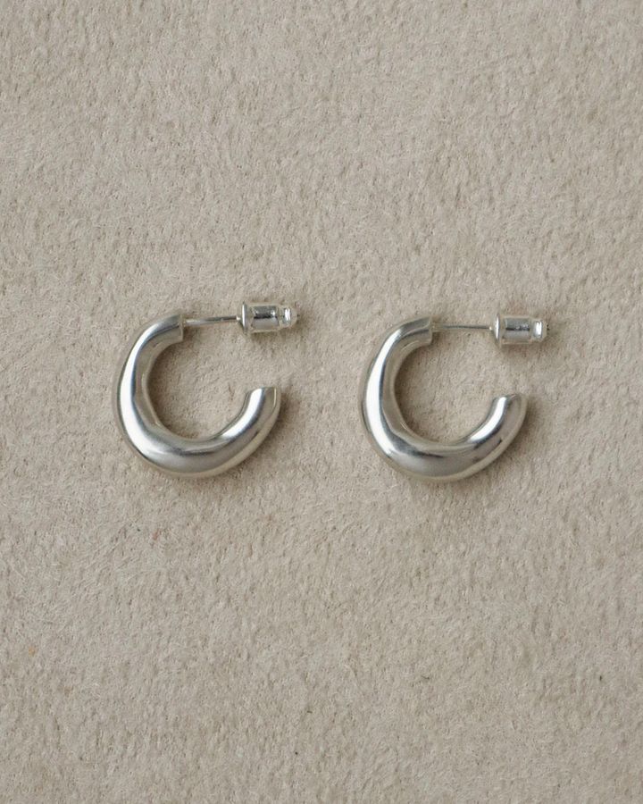 Silver Shimmy Earrings 2