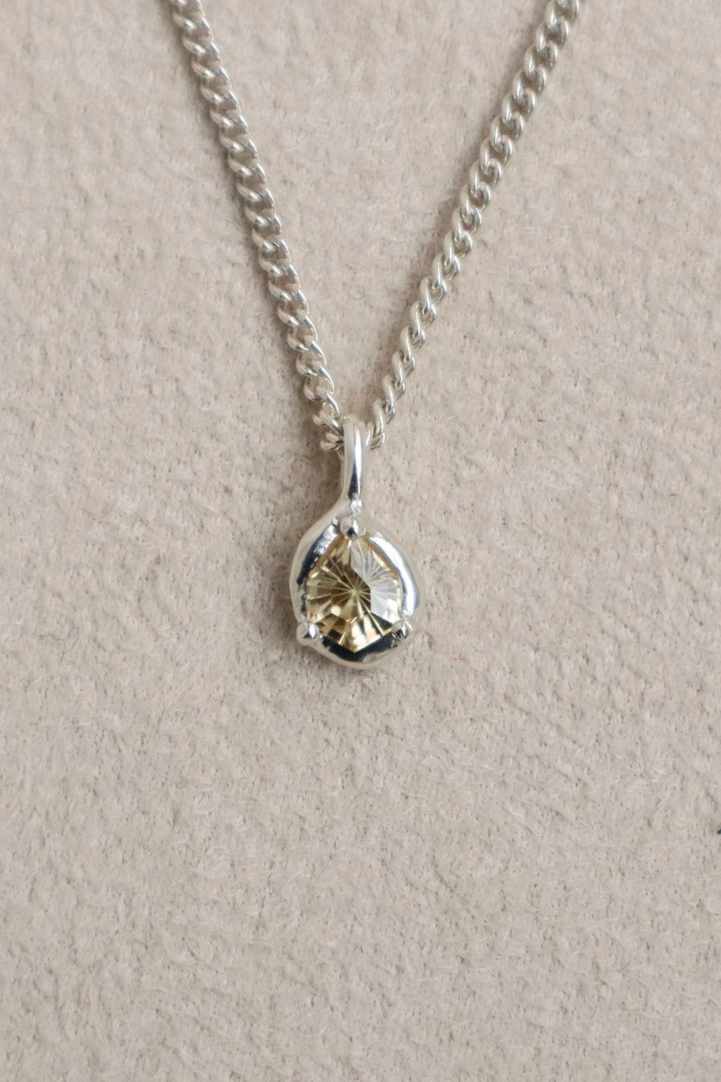 Fantasy Beige Zircon Necklace 2