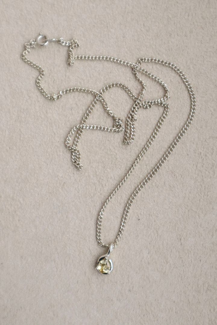 Fantasy Beige Zircon Necklace 3