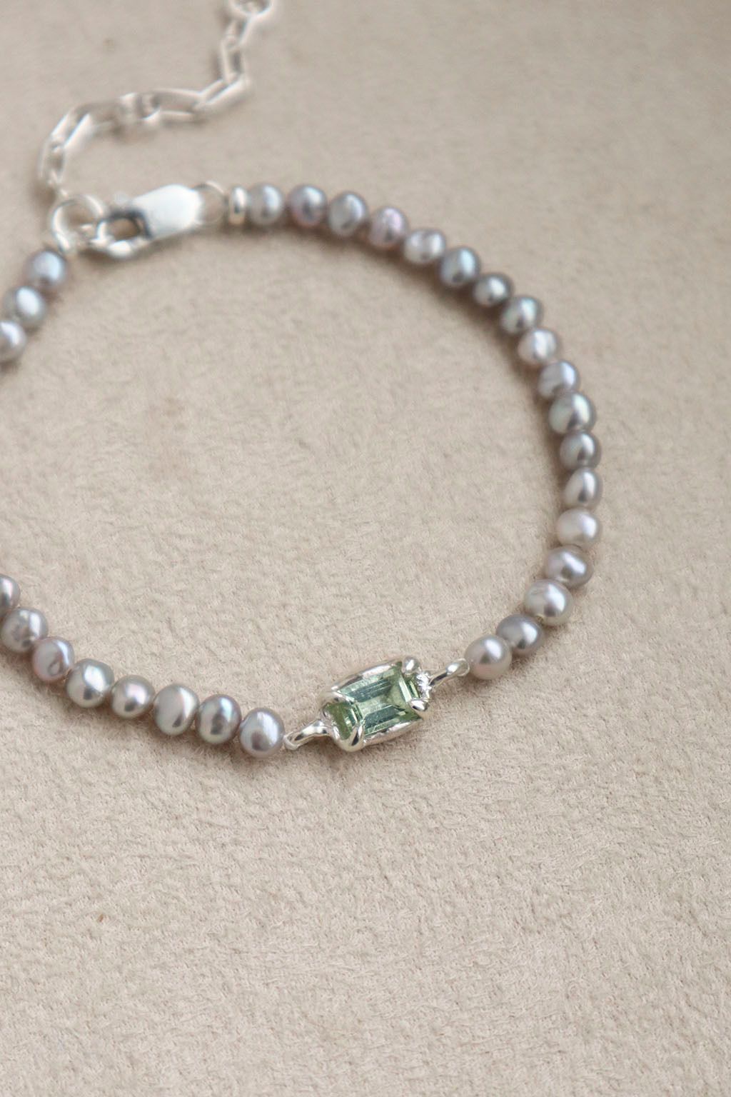 Baguette Light Green Tourmaline Pearl Bracelet