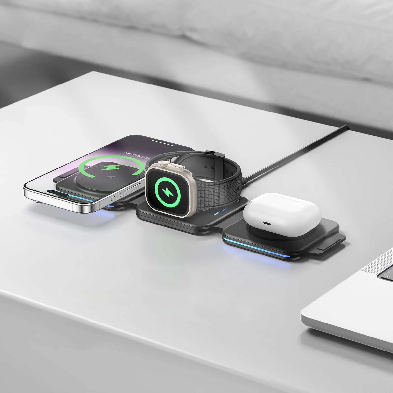 SP_Explorer_Pro_Mag_3_in_1_PD15W_Charger_03