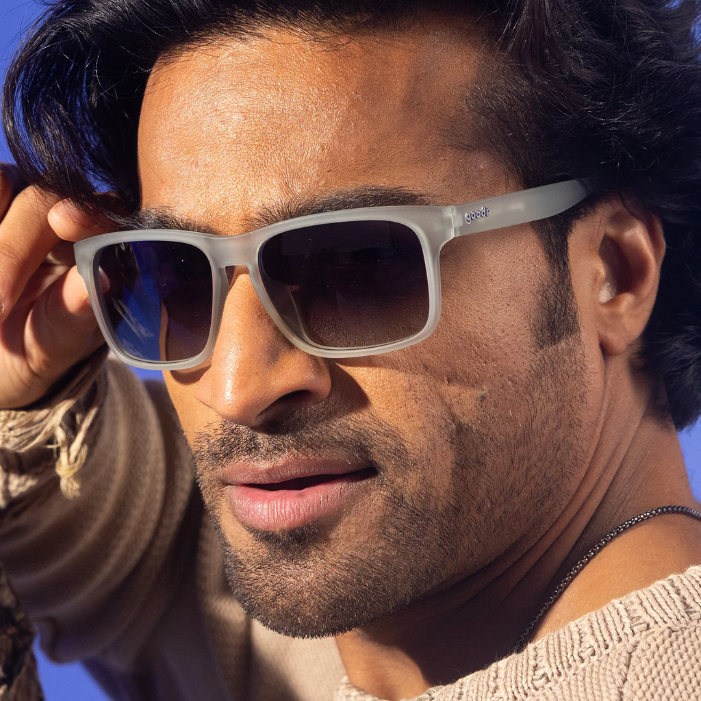 5_CasuallyJugglesBoulders_Featured