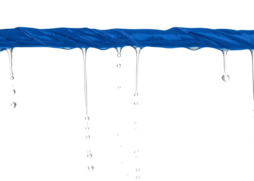 ADRYA_DryliteTowel_USP_01_Absorption_Cobalt.jpg