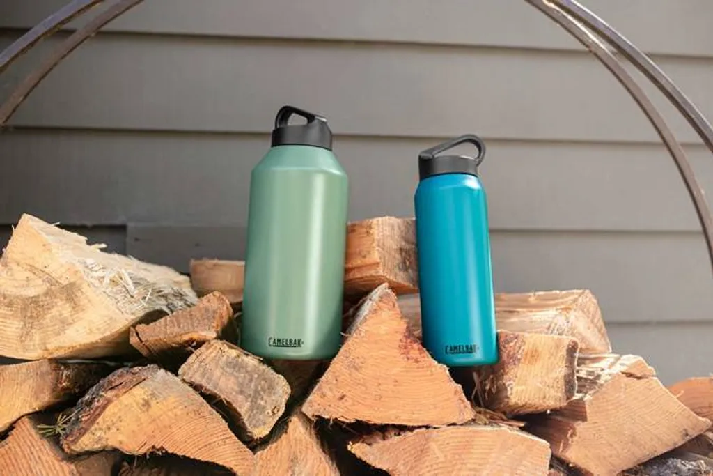 Carry_Cap_20oz-Lifestyle.jpg